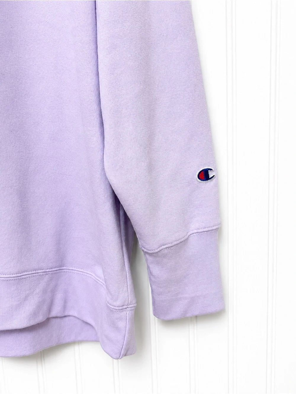 Champion Women's Iridescent Crewneck Sweatshirt Size 1X Purple Lilac Logo *Flaw*